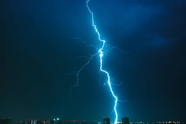 istock Lighting at night over the city 1511813630