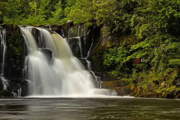 Photo of Abrams Falls in the Great Smoky Mountains National Park near Cades Cove