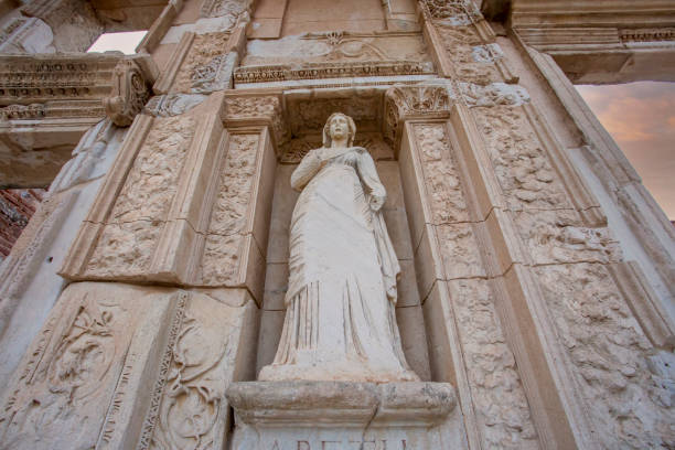 istock Ephesus ancient city, Izmir Turkey 1512210305