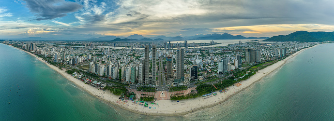 Voted from Forbes magazine, My Khe beach is rated as one of the most charming beaches on the planet. Da Nang is home to many beautiful and famous beaches such as Tien Sa Beach, Non Nuoc Beach. But My Khe beach still emerges as a shining pearl, attracting thousands of domestic and foreign tourists.