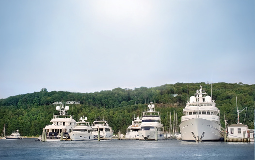 posh lifestyle and outdoor recreation in  a coastal harbor