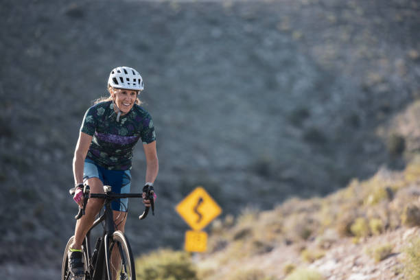 istock Road bicyclist 1512881147