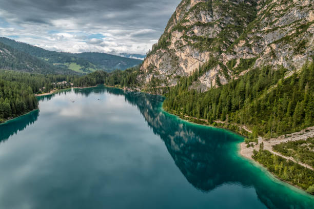istock Lago di Braies, Dolomites 1513018822