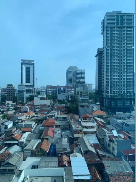 istock Suburban Jakarta 1513066395