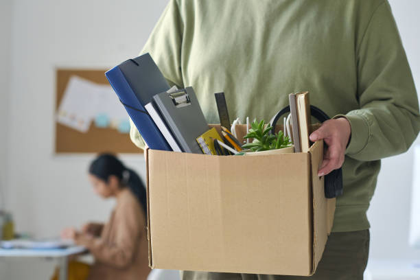 istock Businessman moving to a new office 1513363387
