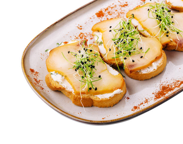 istock Delicious smoked halibut slices on toast bread 1513405209