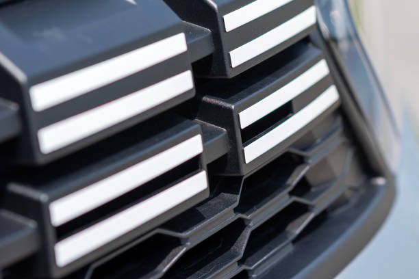 istock car front grille detail 1513487831