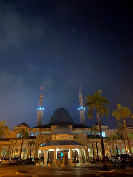 istock Beautiful Mosque in Malasia. 1513616542