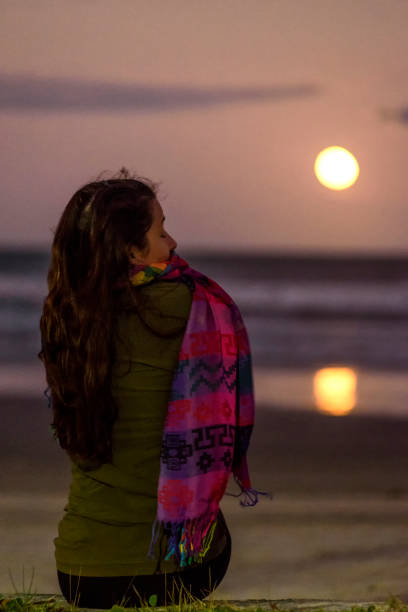 istock Woman And Moon 1513932678
