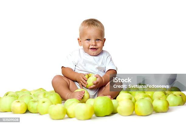 Dziecko Z Jabłek - zdjęcia stockowe i więcej obrazów Białe tło - Białe tło, Biały, Czerwony