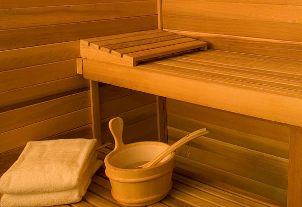 intérieur du sauna et salle de bains - sauna spa treatment health spa nobody photos et images de collection
