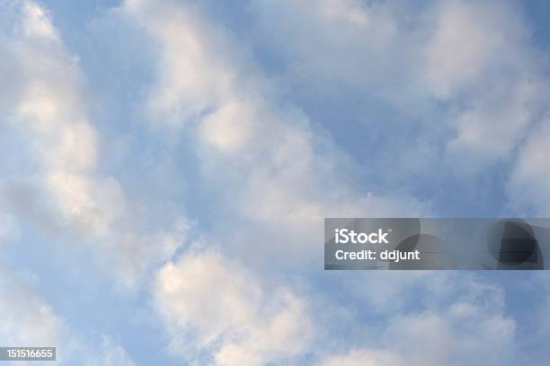 Forma De Nuvem - Fotografias de stock e mais imagens de Ao Ar Livre - Ao Ar Livre, Azul, Beleza natural