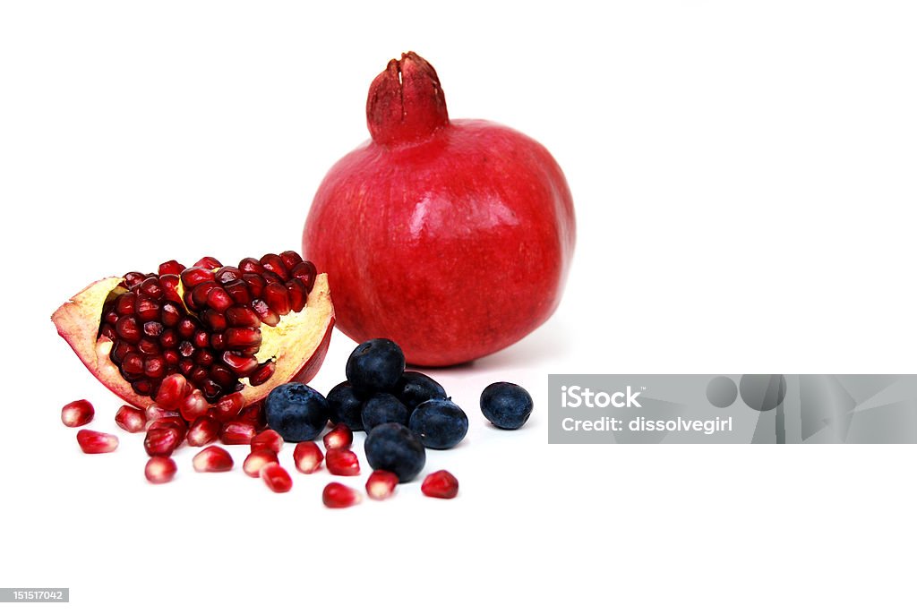 Superfruits: Granatapfel und Heidelbeeren auf weißem Hintergrund - Lizenzfrei Amerikanische Heidelbeere Stock-Foto