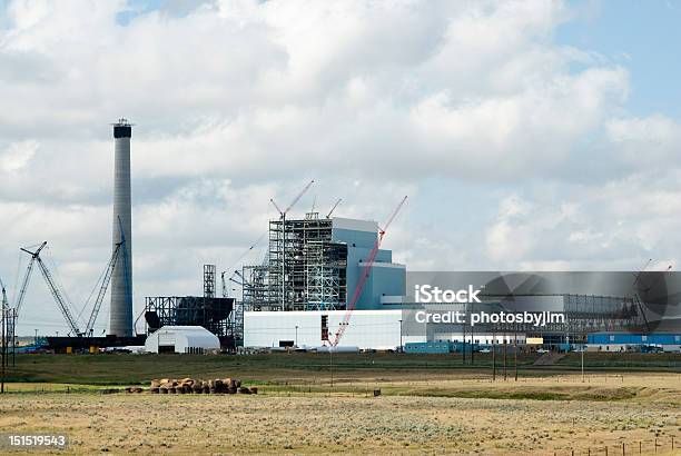 Planta De Energía Foto de stock y más banco de imágenes de Carbón - Carbón, Central eléctrica, Chimenea industrial