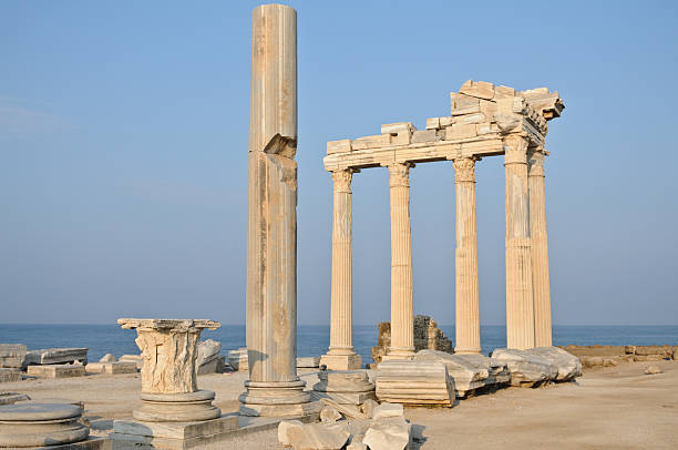 Temple on the seashore Temple of Apollo at Side temple of apollo antalya province stock pictures, royalty-free photos & images