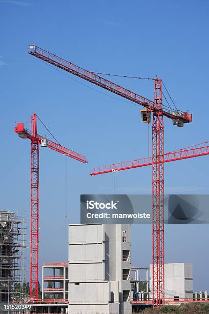 Photo libre de droit de Trois De Grues De Construction Site banque d'images et plus d'images libres de droit de Acier - Acier, Activité, Affaires