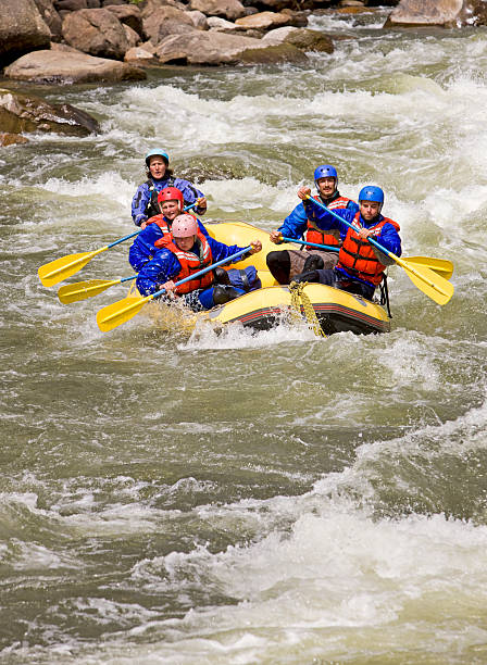 rafting no oeste dos estados unidos - rafting rapid colorado river - fotografias e filmes do acervo