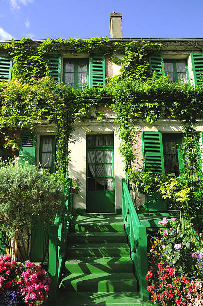 istock green house surround by plant 151520878