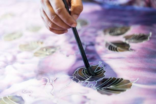 istock Malaysian Batik Painting. 1515212382
