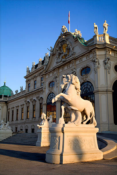 istock Vienna - Belvedere palace in morning 151527266