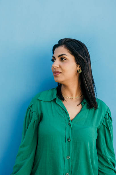istock Latin woman looking in profile 1515327195