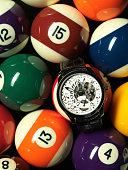 uhr.jpg?b=1&s=170x170&k=20&c=klbFClTCk8xRPPNFl9UjIEe08-murbQ_7GfHDbRFjNk=