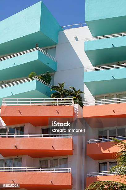 Gradis Colorido - Fotografias de stock e mais imagens de Miami - Miami, Art Déco, Distrito Art Déco - Miami