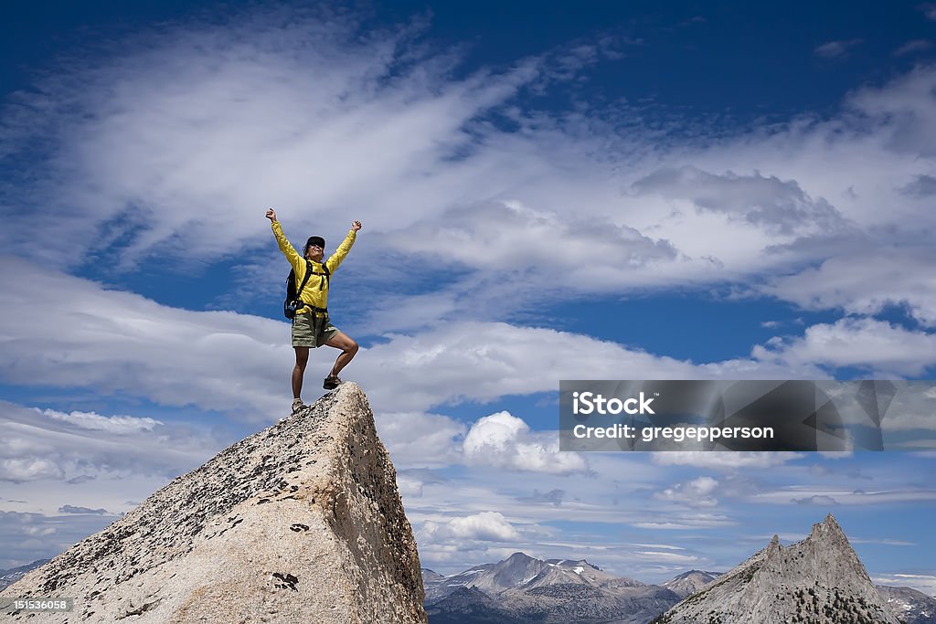 Rock Alpinista sobre a Cimeira. - Royalty-free Comemoração - Conceito Foto de stock