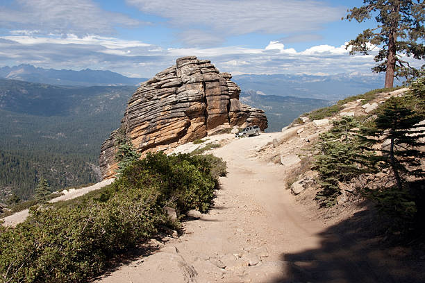 off roading em shuteye ridge - sierra imagens e fotografias de stock