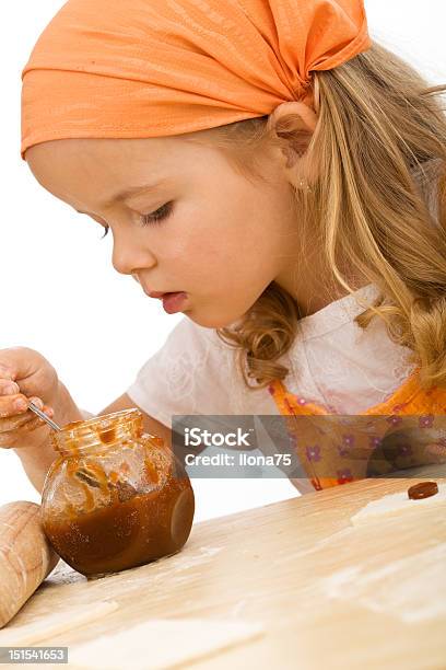 Foto de Garotinha Fazendo Biscoitos Series e mais fotos de stock de Alegria - Alegria, Aprender, Assar