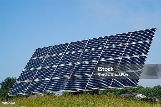 Photovoltaic 0명에 대한 스톡 사진 및 기타 이미지 - 0명, 구름, 금속