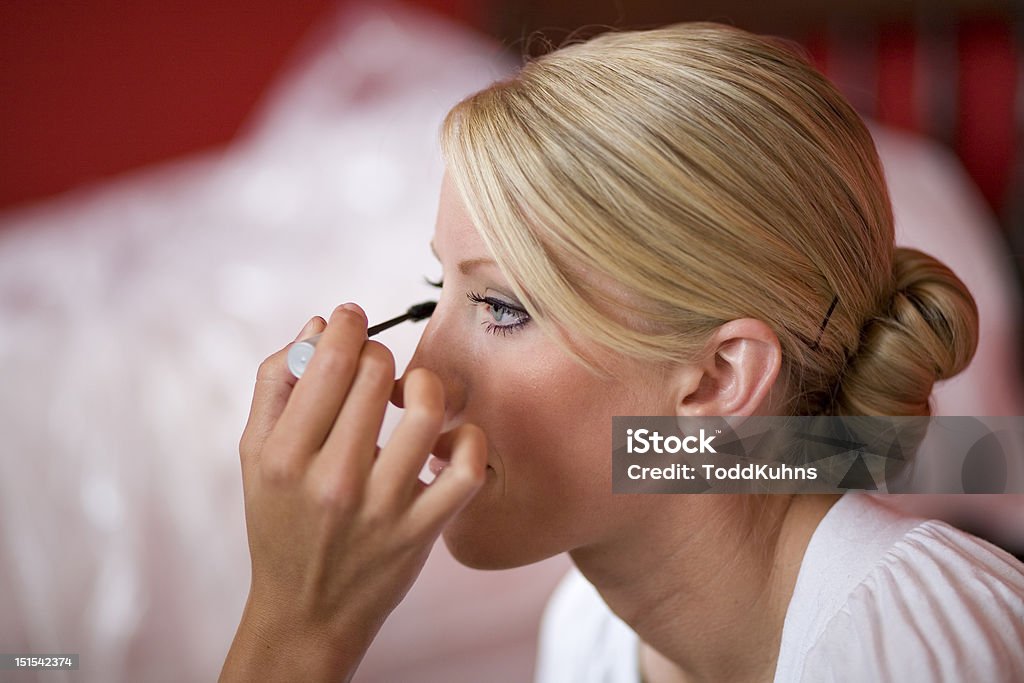 Ricezione di make-up sposa - Foto stock royalty-free di Bellezza