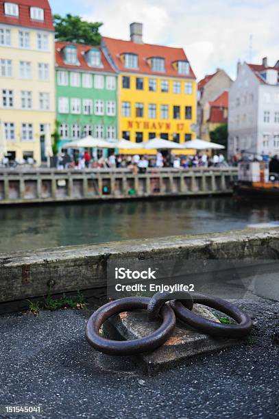 Foto de Nyhavn Em Copenhague Dinamarca e mais fotos de stock de Amarelo - Amarelo, Antigo, Arquitetura