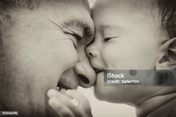 Generaciones Foto de stock y más banco de imágenes de Abuelo - Abuelo, Bebé, Hijo