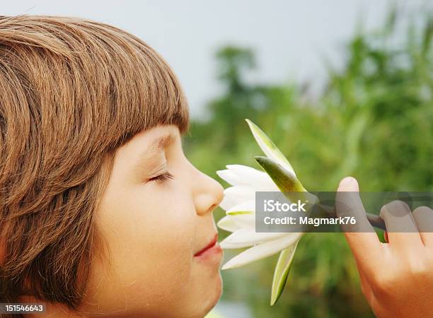 Foto de Dreaming e mais fotos de stock de Adolescente - Adolescente, Amor, Beleza