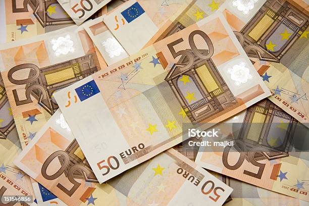 Billetes De Banco De Cincuenta Euros Foto de stock y más banco de imágenes de Billete de banco de cincuenta euros - Billete de banco de cincuenta euros, Billete de banco, Moneda de la Unión Europea