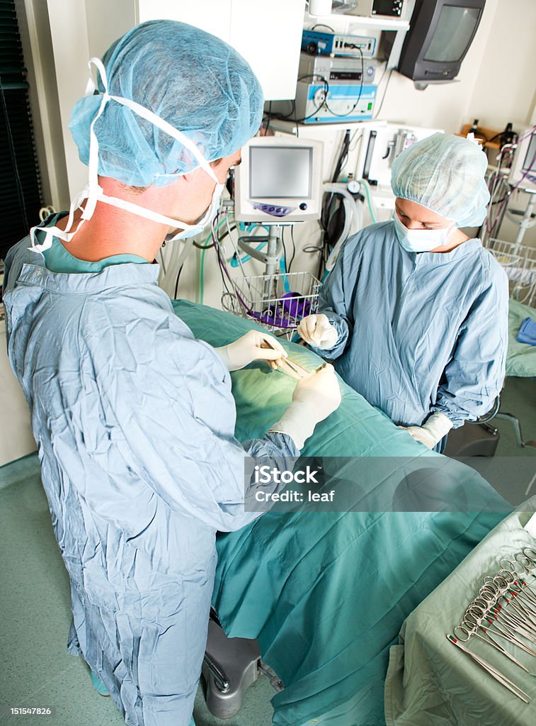 Cirugía en vivo - Foto de stock de Adulto libre de derechos