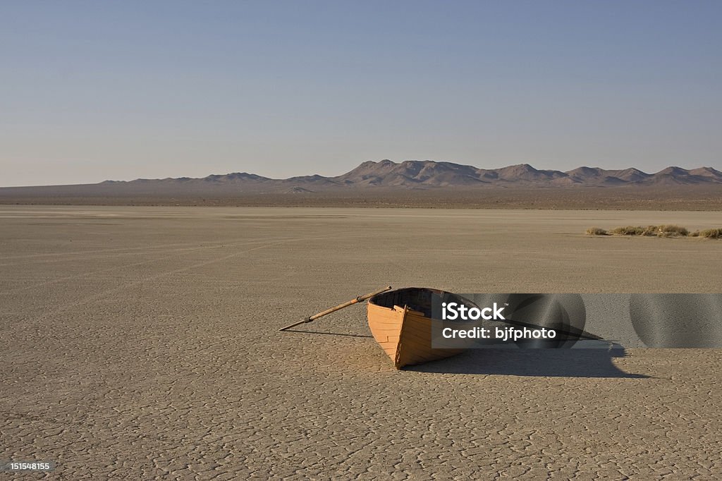 연립 배죠 있는 사막 - 로열티 프리 베드 호 스톡 사진