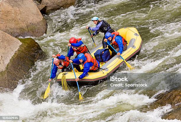 Whitewater Rafting No Rio Arkansas No Colorado - Fotografias de stock e mais imagens de Jangada no Rio - Jangada no Rio, Rio Arkansas, Rafting em Rápidos