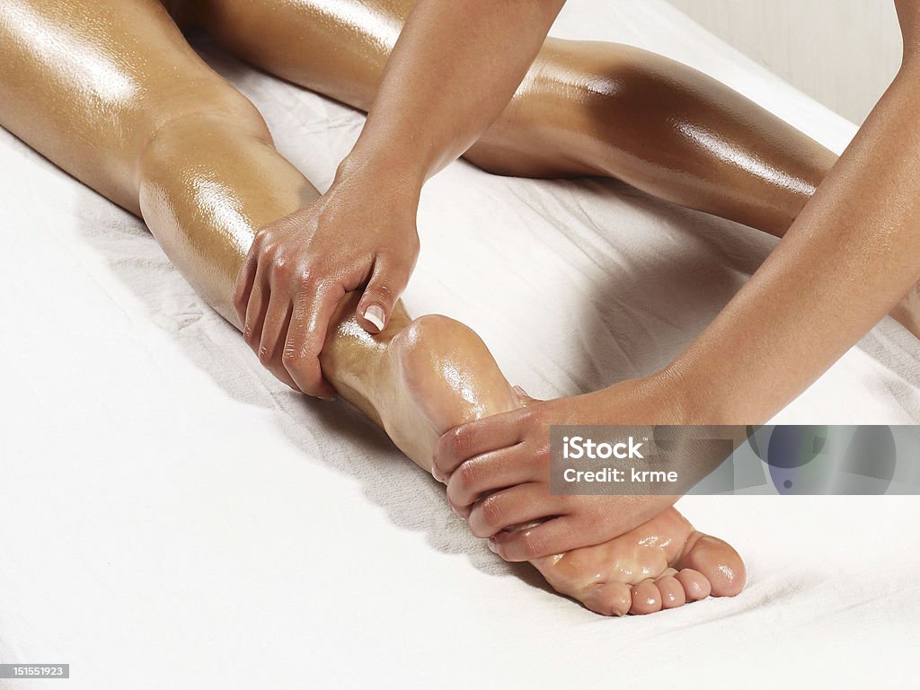 Masaje de pies - Foto de stock de Adulto libre de derechos