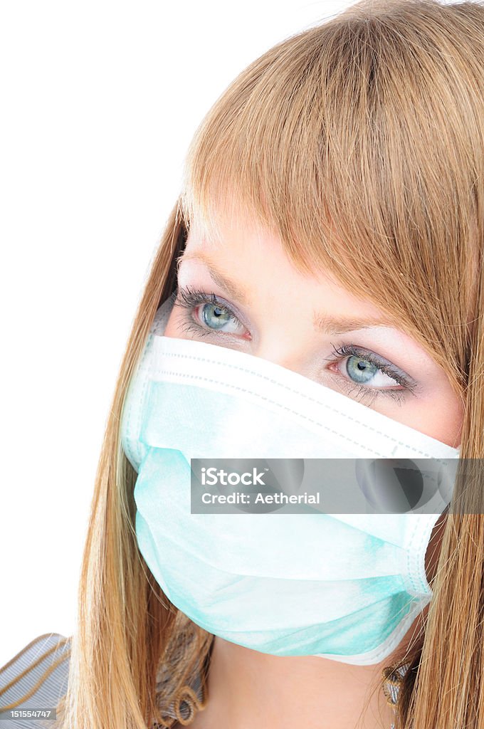 Jovem mulher com máscara de protecção do vírus - Royalty-free Adulto Foto de stock