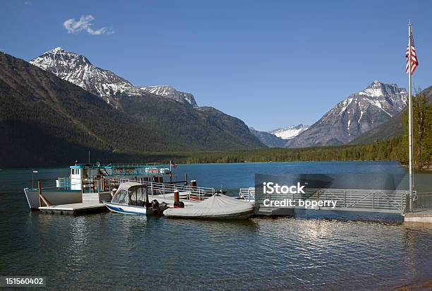 湖のマクドナルドボート氷河国立公園 - アメリカグレイシャー国立公園のストックフォトや画像を多数ご用意 - アメリカグレイシャー国立公園, アメリカ合衆国, マクドナルド湖