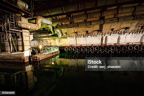Base De Submarinos Metro - Fotografias de stock e mais imagens de Abandonado - Abandonado, Acidentes e Desastres, Antigo