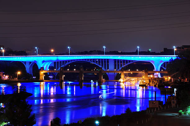 istock New i35 bridge in Minneapolis, MN 151565156