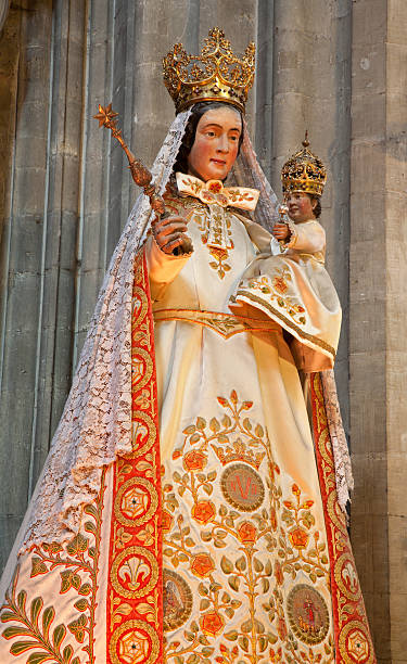 istock Ghent - Virgin Mary statue in the needlework garments 151568207
