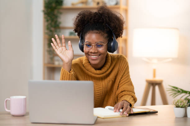 istock Young woman student interactive with teacher in online classroom, virtual lectures, virtual discussion, face- to- face video workshop 1515722956