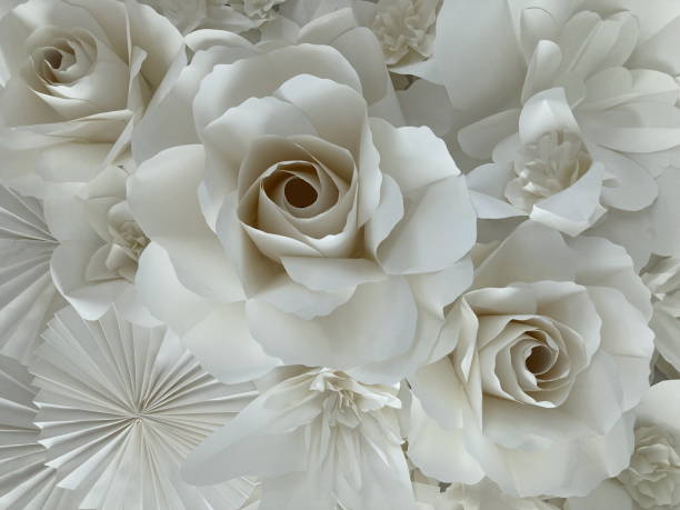 istock a handmade big white paper rose’s bouquet 1515924055