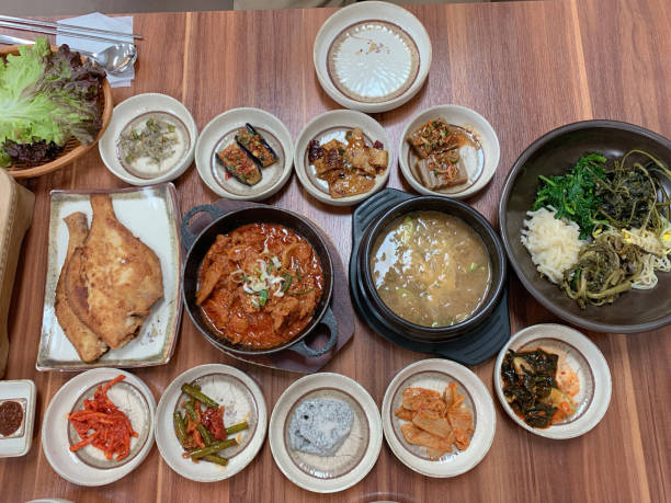 istock Various Korean Home-style Side Dishes 1516048692
