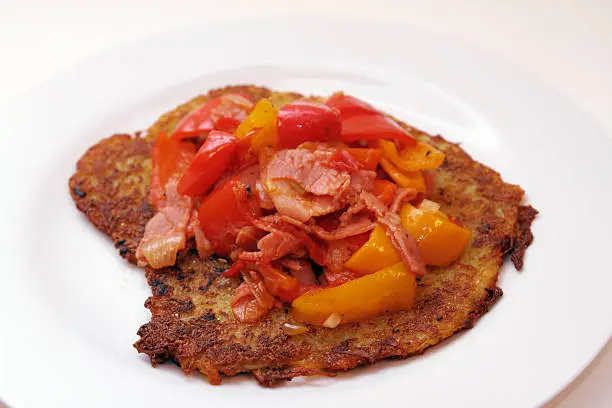 hash browns with paprika and ham