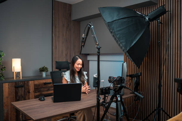 istock Dynamic Video Creation by an Asian Female Creator 1516113049